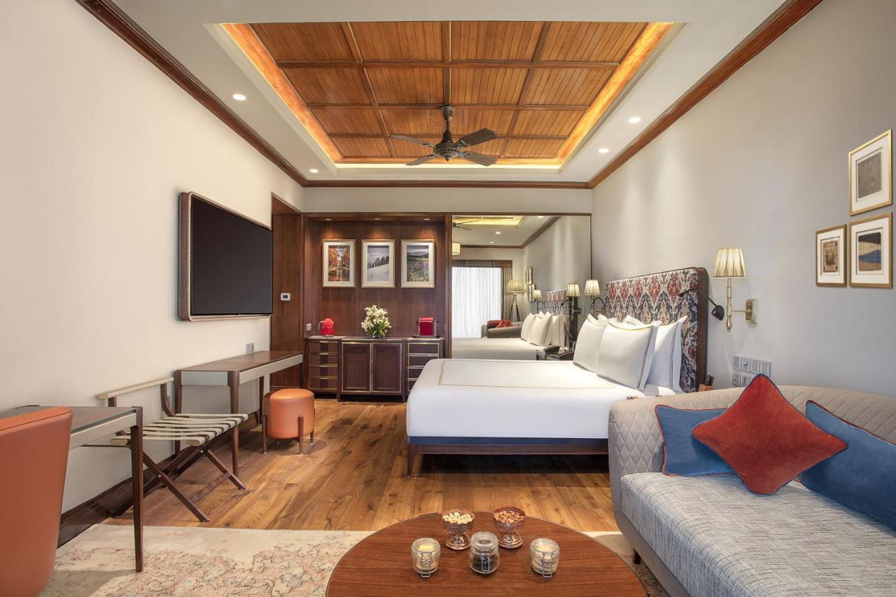 The Khyber Himalayan Resort & Spa Gulmarg Exterior photo