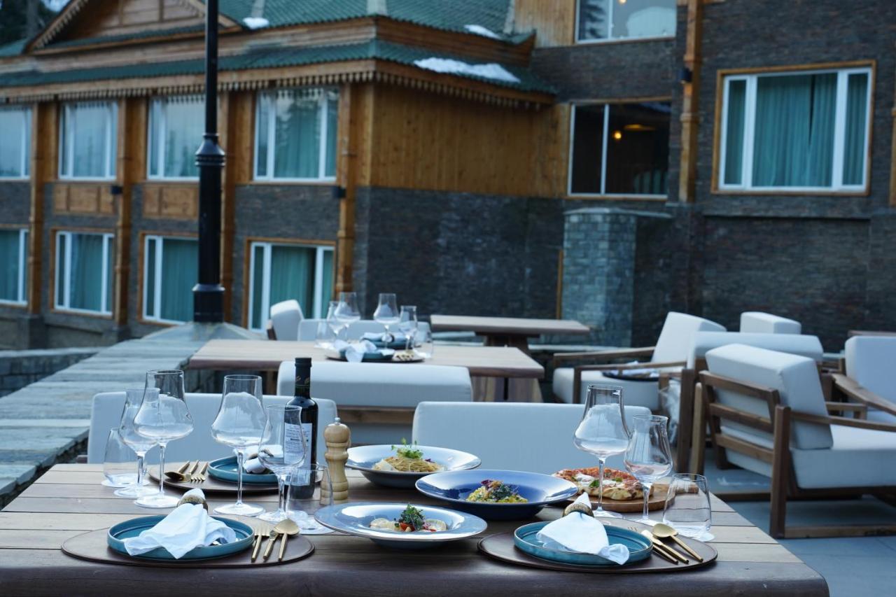 The Khyber Himalayan Resort & Spa Gulmarg Exterior photo
