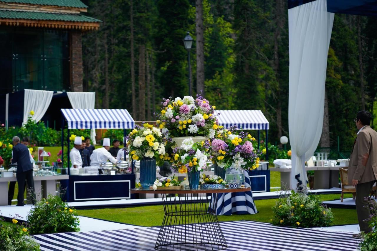 The Khyber Himalayan Resort & Spa Gulmarg Exterior photo